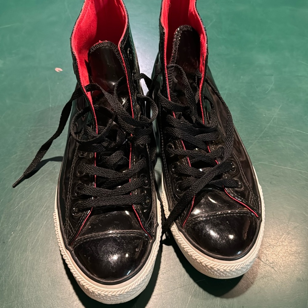 Patent leather converse all stars
